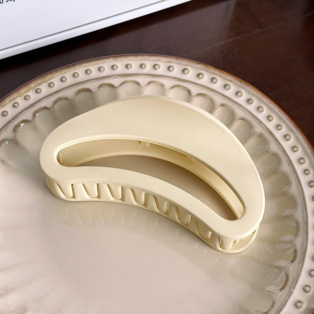 12cm Stylish Retro Hollow Moon Hair Clip For Sophisticated Everyday Looks