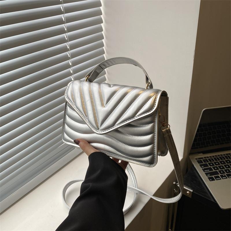 Street Style Women Mini Square Bag Chain Shoulder Bag For Casual Daily Use