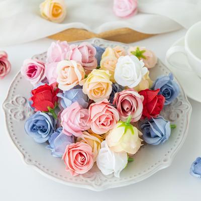 Simulation Rosenkopf Süßigkeitsschachtel Begleitgeschenk Dekoration Kleine Rosenknospen Korsage Kopfschmuck Blumen Seidenblumen Requisiten für Aufnahmen Dekoration Kunstblumen