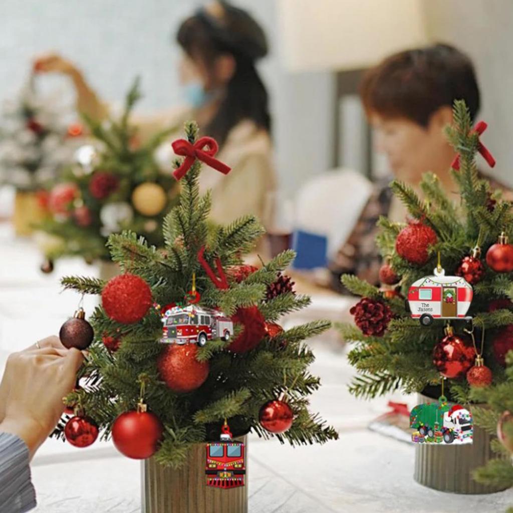 2D Flat Box With Airplane-shaped Case, 24 Pendants, Christmas Countdown Pendant Calendar