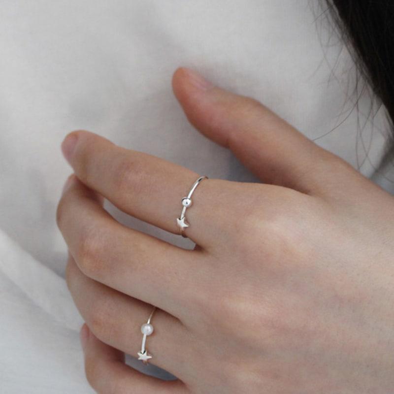 Overcozy Star Thread Ring