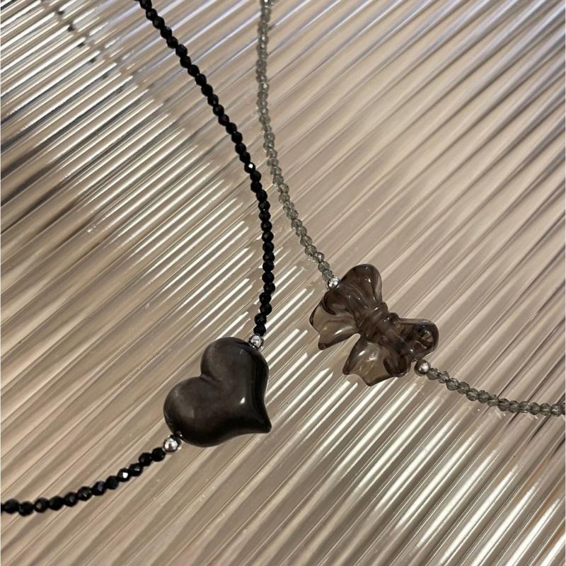 Stylish Bowknot/Heart Pendant Necklace Handmade Beaded Neckchain Bows Ornaments