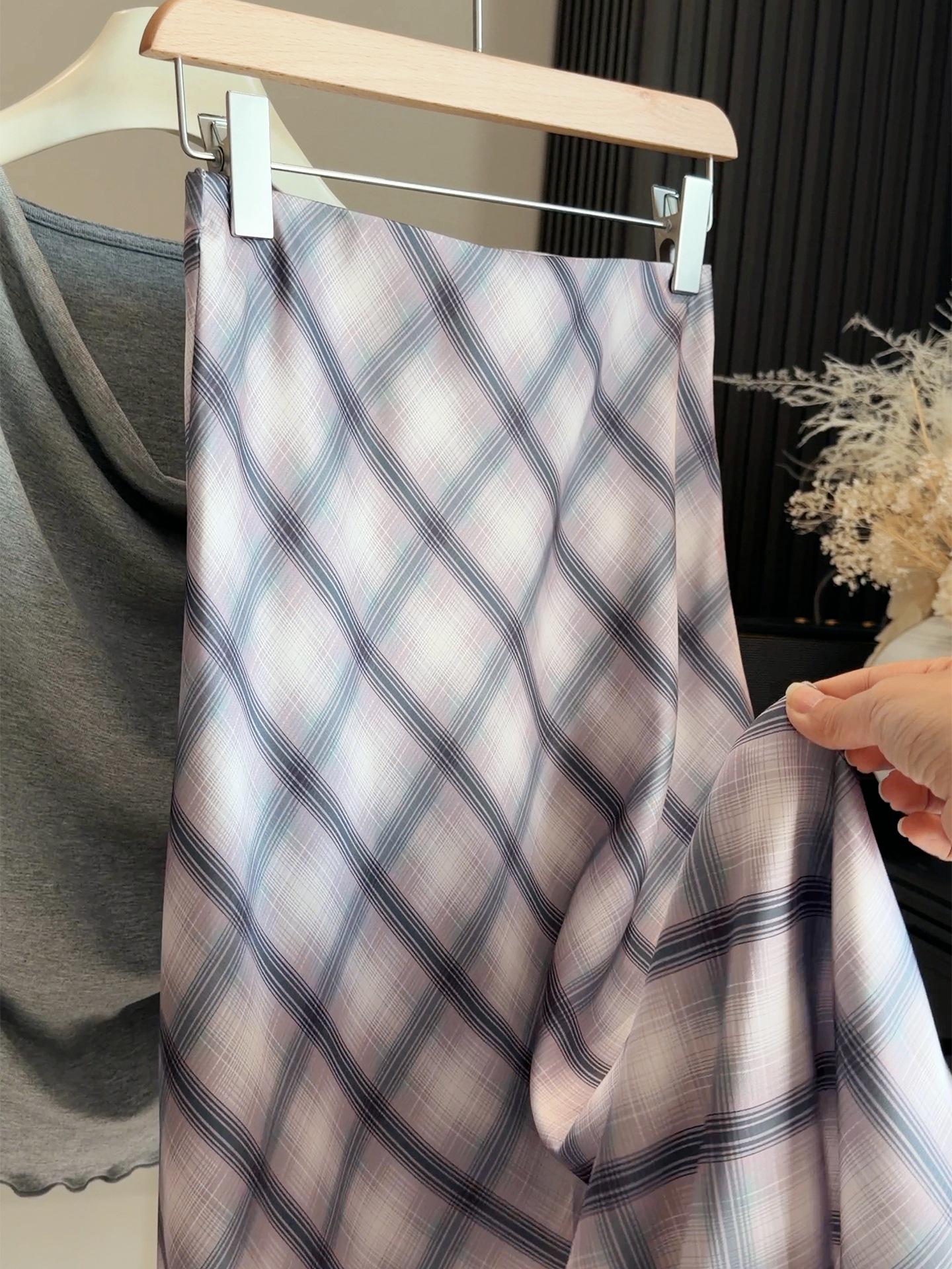 

Elegant Colorblock Plaid A-line Fishtail Skirt - Slimming High Waist Satin for Women, Spring/Summer Medium фиолетовый