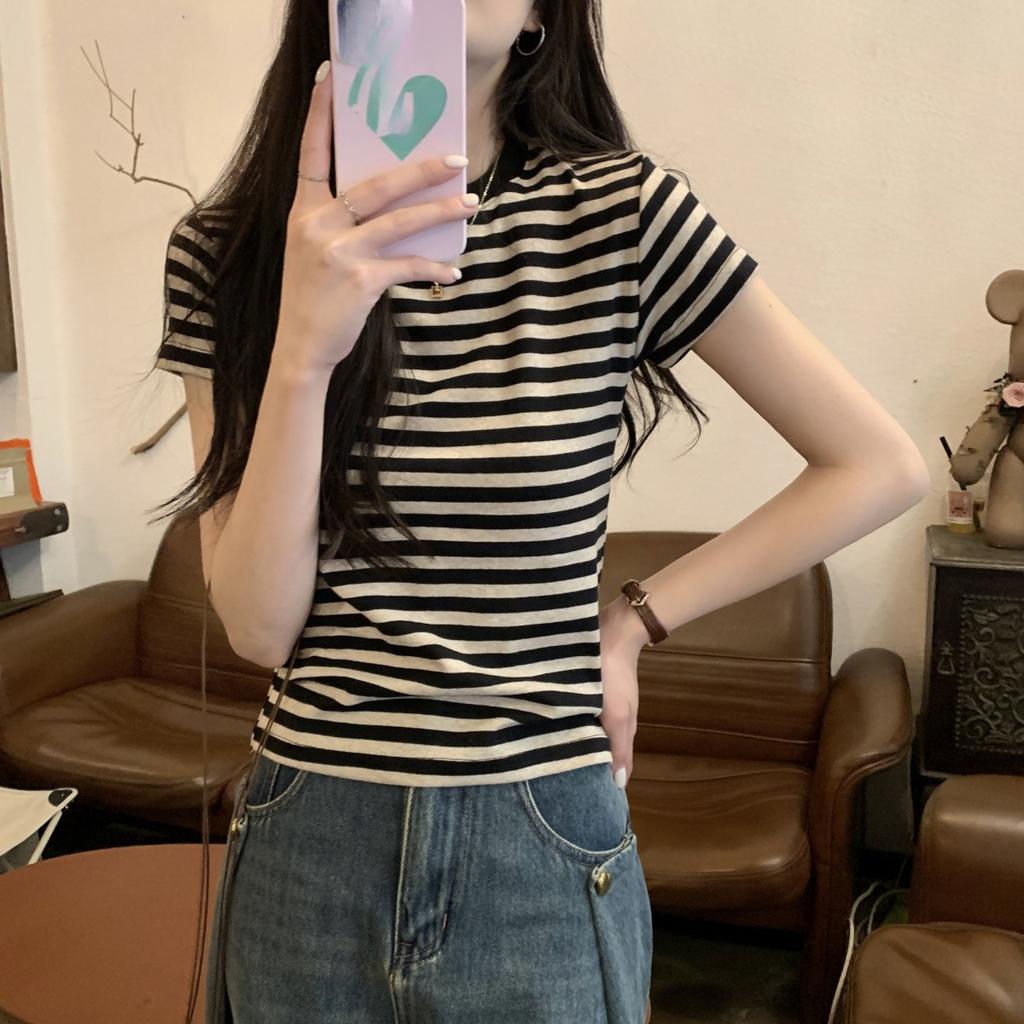 Summer Korean Short Sleeve T-shirts for Women Clothing Vintage Stripe Casual Slim T Shirt Harajuku Students Y2k Tops Streetwear