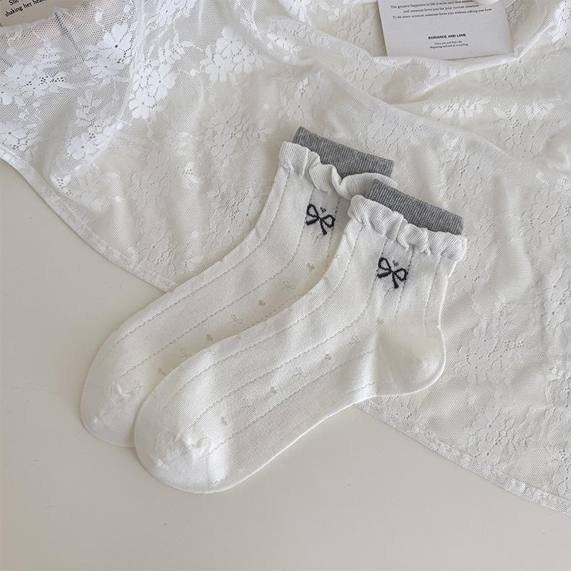 

Bows-knotted Socks - Spring and Summer Lightweight Mesh Short Socks with Sweet Bubble-shaped Openings and Colorful Lace Trim. 1 pair