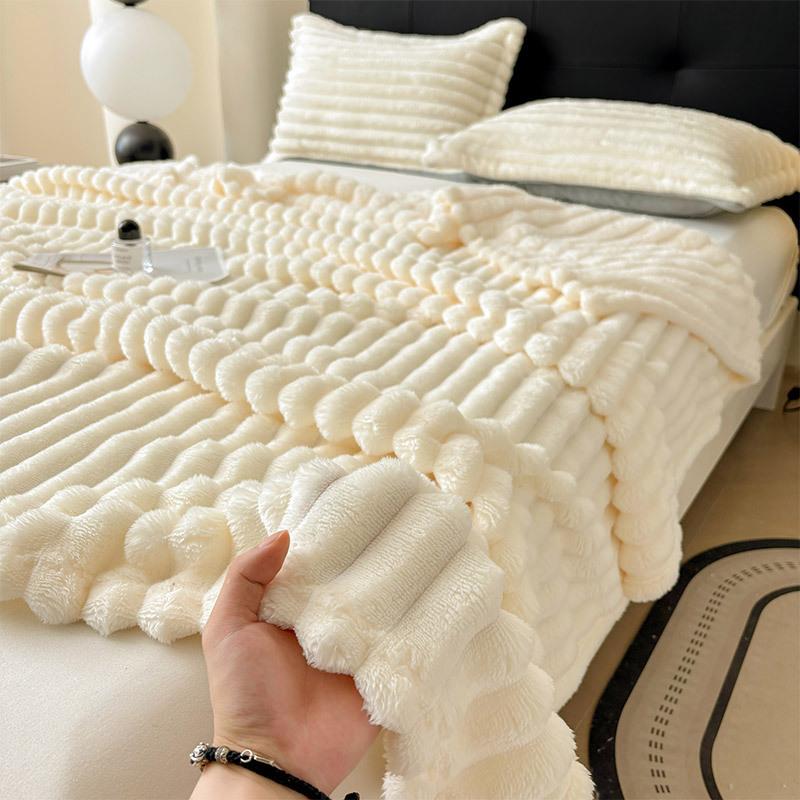 

Плед Утолщенный Молочный Бархат Осенне-зимний Плед для Офисного Сна Фланелевый Чехол для Дивана Теплый Мягкий Плед для Домашних Животных Большого Размера 120x200cm белый