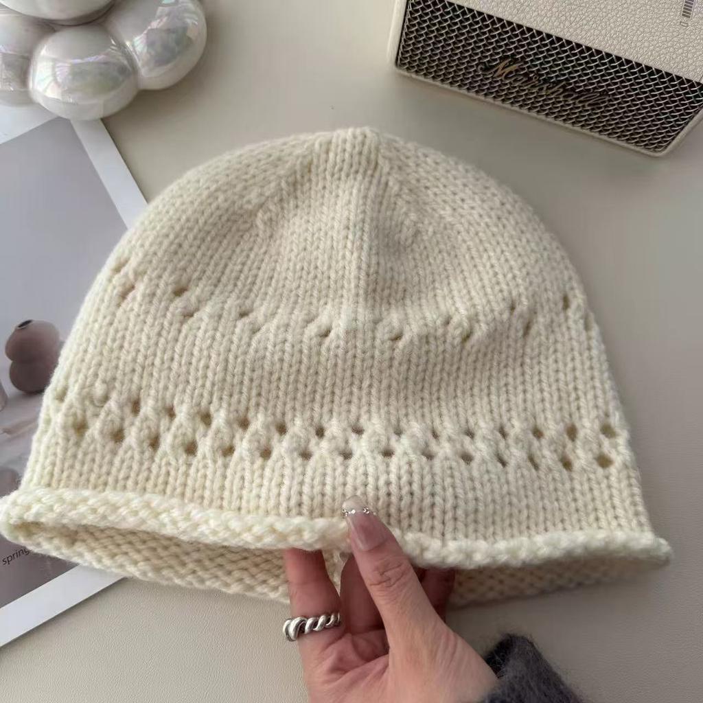 Japanese hollow knitted hat women's autumn and winter new versatile face small pile hat warm wool hat cold hat