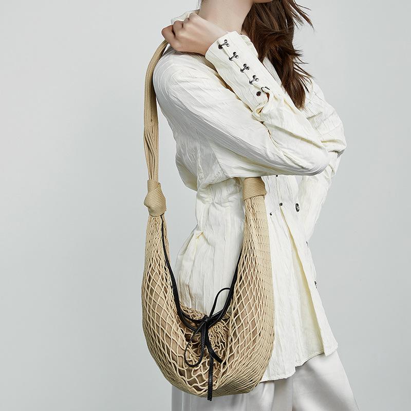 Neue Show Stricken Damen Tasche Heiße Mädchen und Nischenmode und Vielseitig Kontrastfarbe Fischnetz Horn Netz Tasche Gewebt