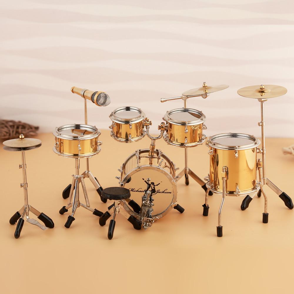 

Миниатюрная барабанная установка, мини-модель музыкального инструмента, медные фигурки, аксессуары для кукольного домика, украшения для дома 27x19x14cm