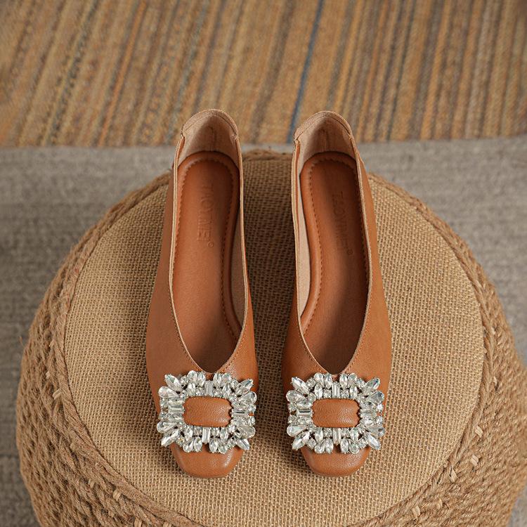 Water Diamond Buckle Flat Bottomed Shallow Mouth Square Toe Comfortable Soft Soled Bean Shoes