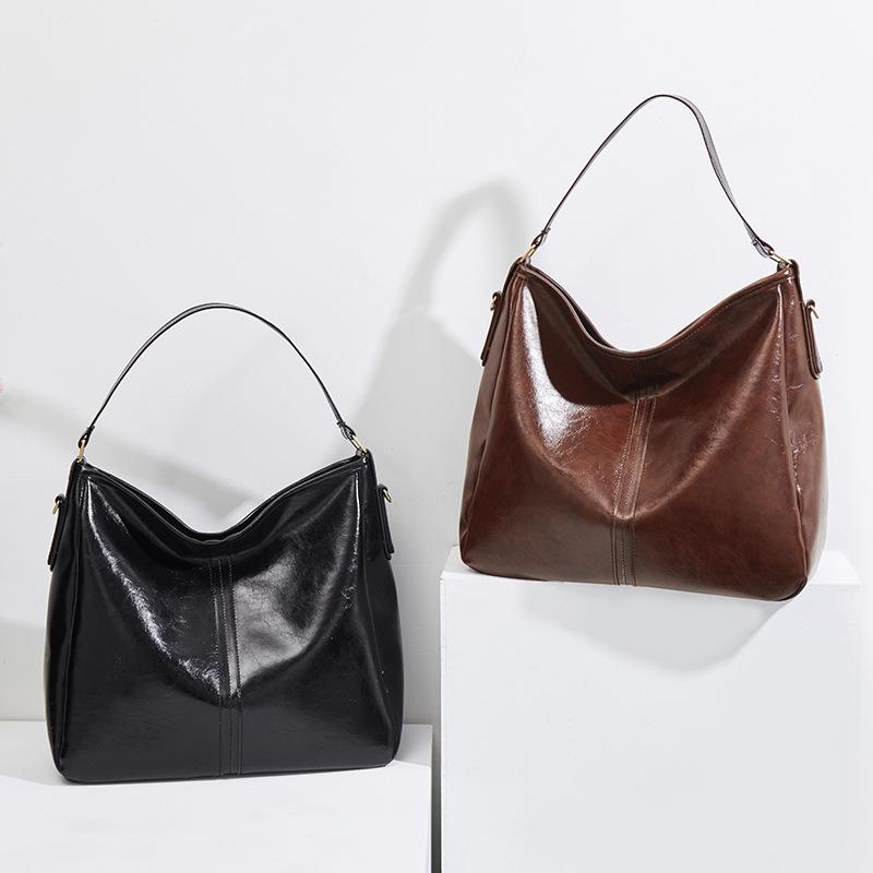 Popular Oily Large-Capacity Tote Bag, Mommy Bag, Women'S Quality Pu Leather Shoulder Messenger Bag