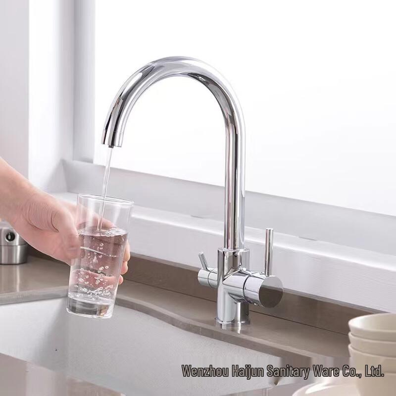TLXT Wall-Mounted 3-in-1 Hot & Cold Purified Water Kitchen Faucet