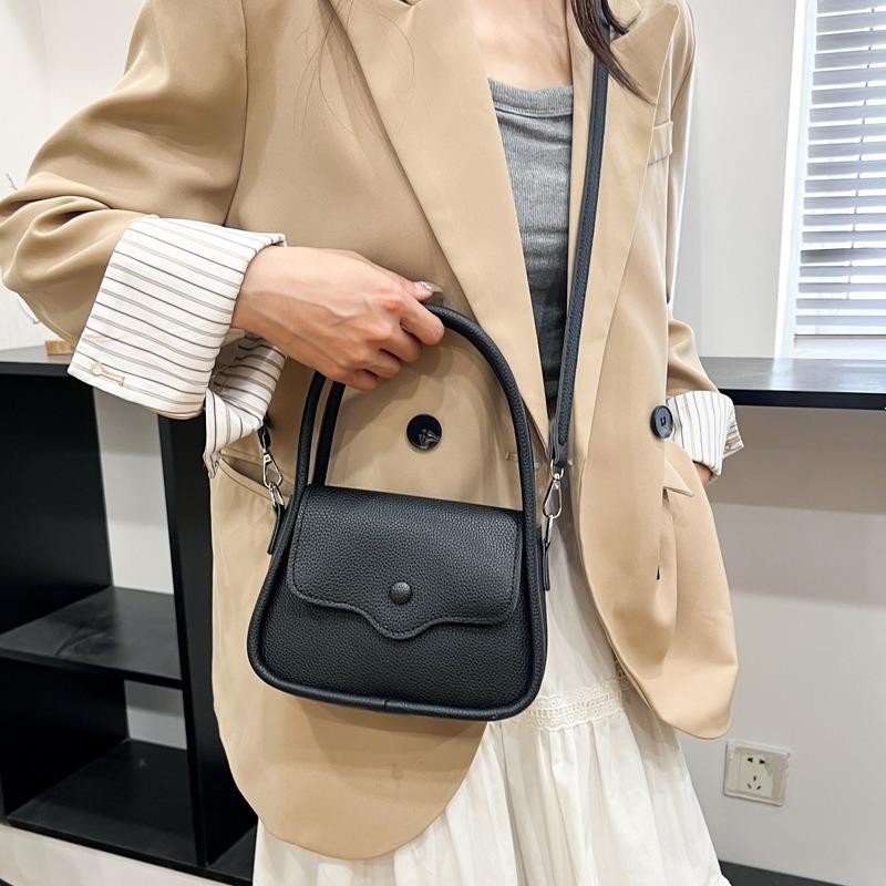 Niche design hand carry handbag new versatile saddle bag shoulder messenger bag women