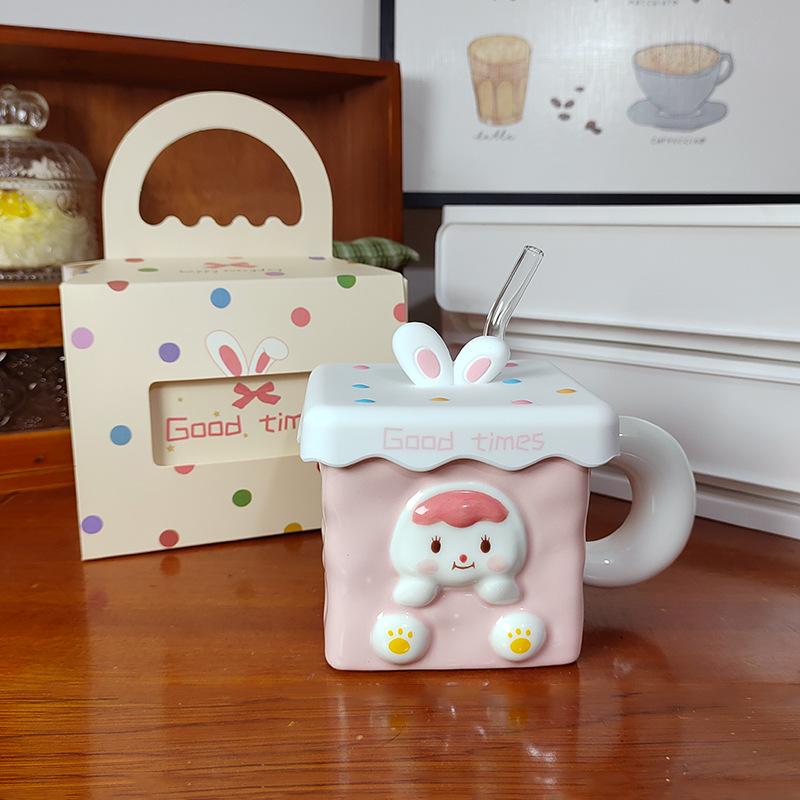 Cana Iepure Tridimensional Drăguță cu Capac Pai Cadou Creativ pentru Fată Cană Ceramică Pătrată pentru Mic Dejun Birou