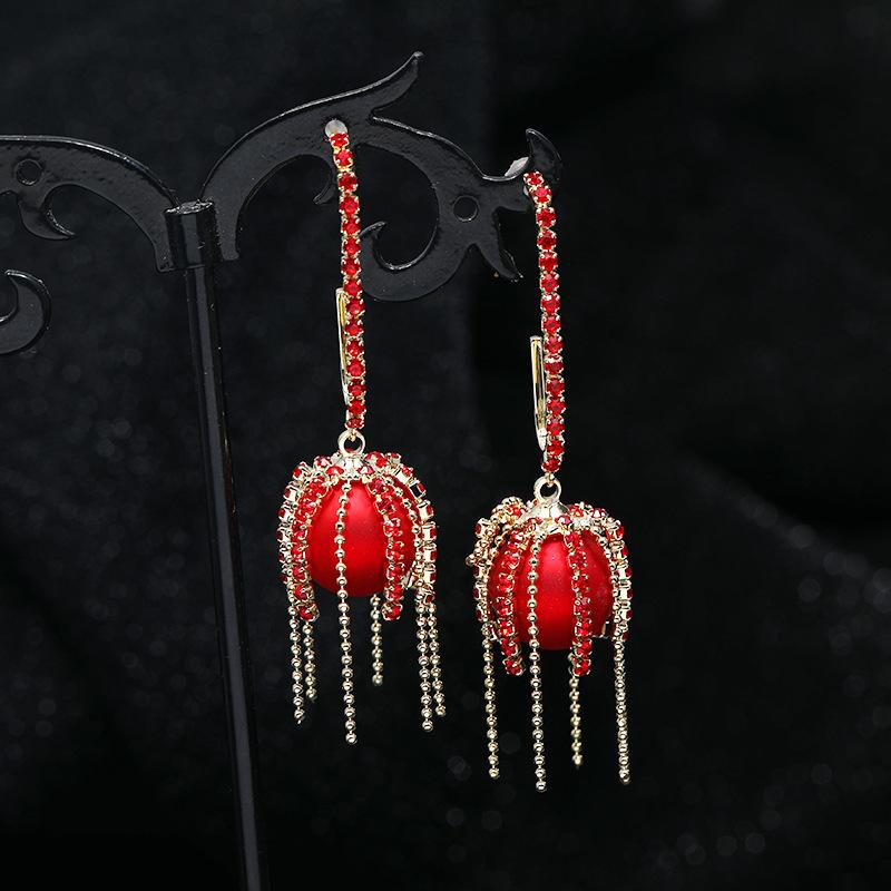 Korean Niche Design Temperament Socialite Crystal Earrings Women's High-end Sense Retro Fringed Long Earrings Trendy Earrings