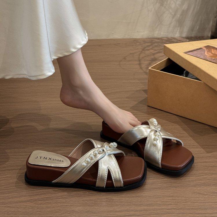 

[youshilai] French thick-bottomed slope-heeled cool slippers 2025 summer seaside vacation beach slippers 40