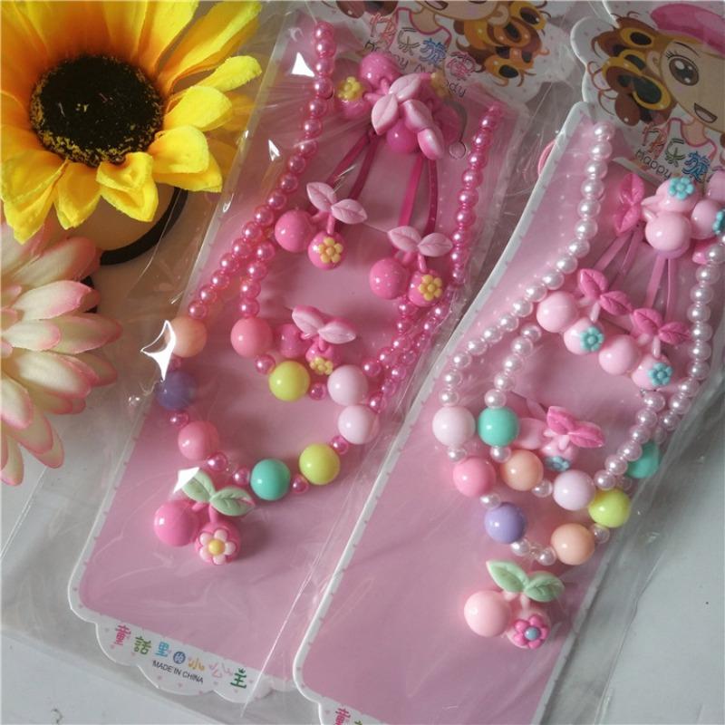 Set de joyería de dibujos animados para niñas - collar de princesa de perlas, anillo, pinza para el pelo y goma para el pelo, set de 5 piezas