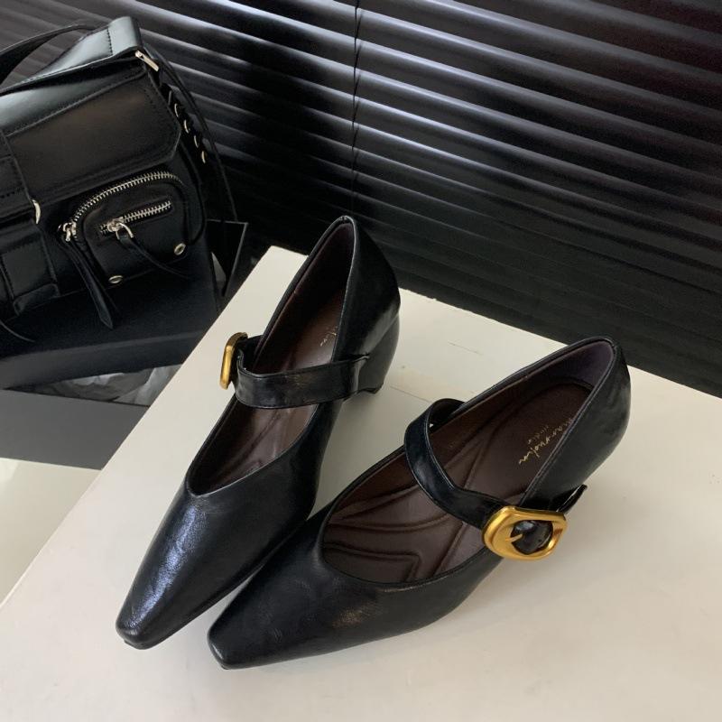

2025 spring and summer French fashion retro thick heel women s shoes metal one-word buckle with wedge heel single shoes 35