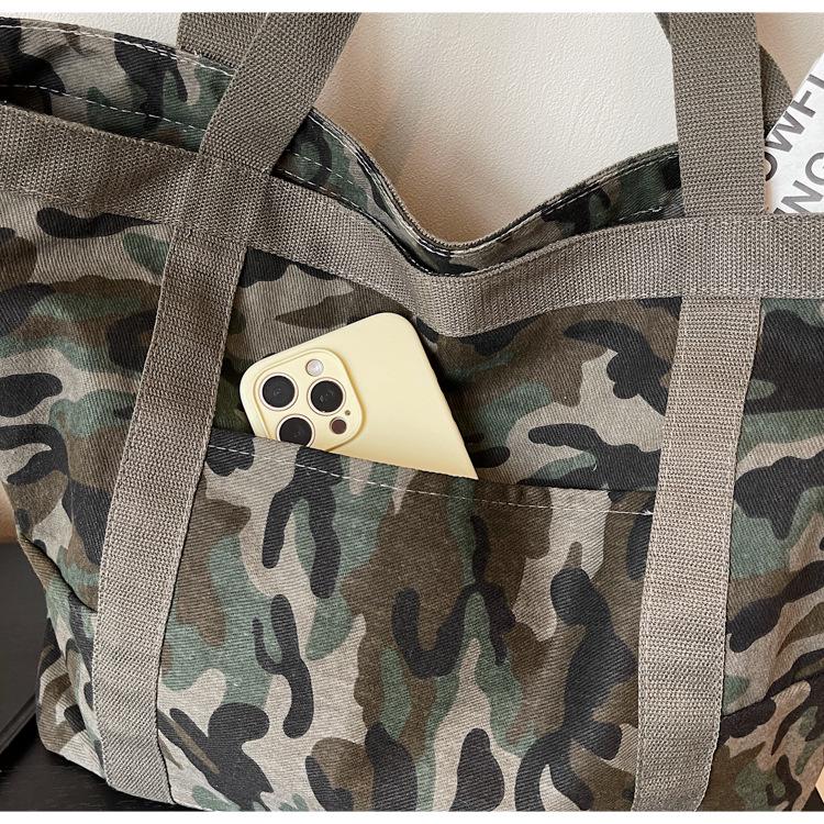 Borsa a Tote in Tela con Stampa Leopardo - Borsa a Spalla di Grande Capacità per Donna, Perfetta per il Tempo Libero o per il Lavoro.