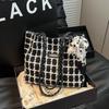 A Niche Large-capacity Tote Bag with A College Style and Fashionable Spring and Summer Commuting Shoulder Bag