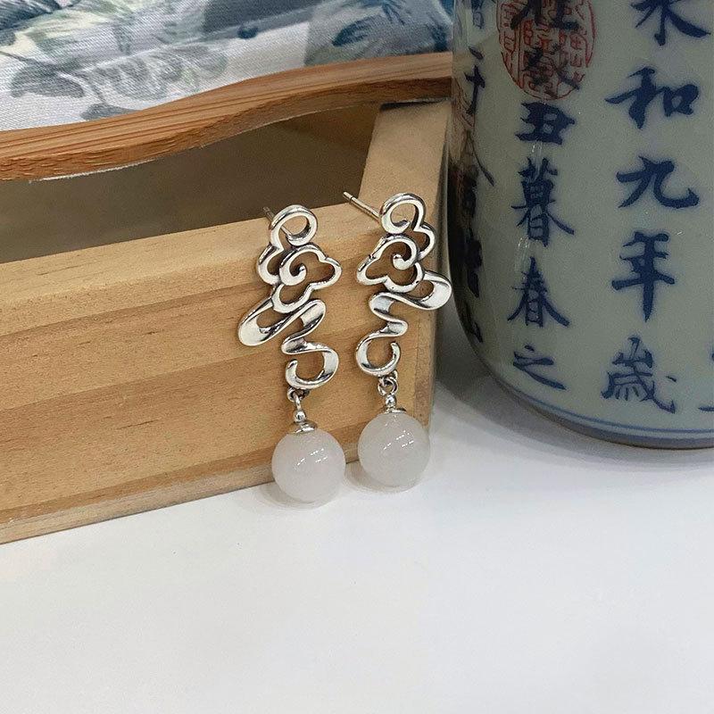 Antique Design Sense Forbidden City Xiangyun Hetian Jade Earrings Retro Earrings Literary Earrings Gift