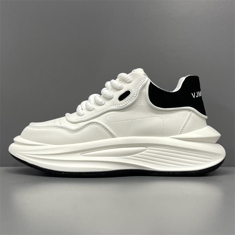 2025 Autumn/Winter Men's Trendy White Casual Dad Shoes: Thick Sole, Height-Boosting, Comfortable