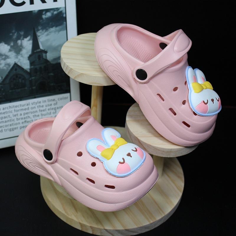 Lochschuhe Kinder Cartoon neue Accessoires EVA Hausschuhe Schuhe Sommerbekleidung rutschfest Tasche Kopfschuhe Mädchen und Jungen