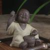 Keramik Glücklicher kleiner Mönch Statue Chinesische charakteristische Ornamente Niedlich Heim-, Zimmer-, Bürodekoration Geschenk