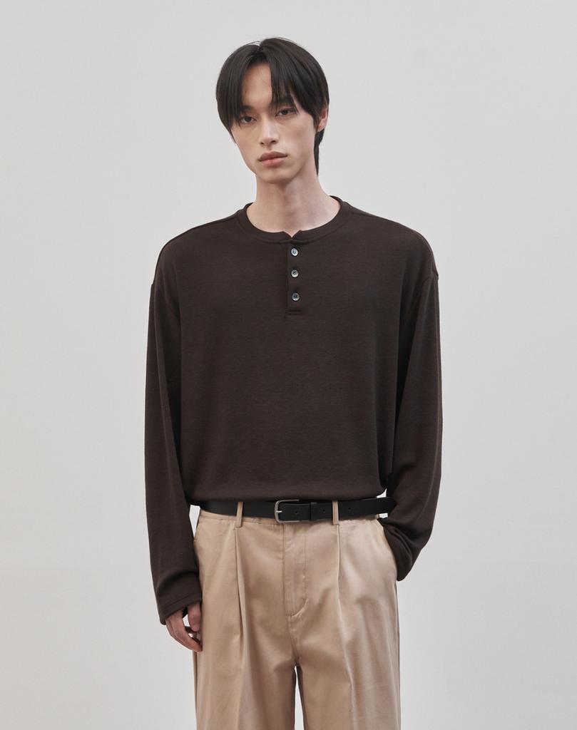 WORK ON BODY OFF Rested Semi-Overfit Henley Neck Knit [Brown]