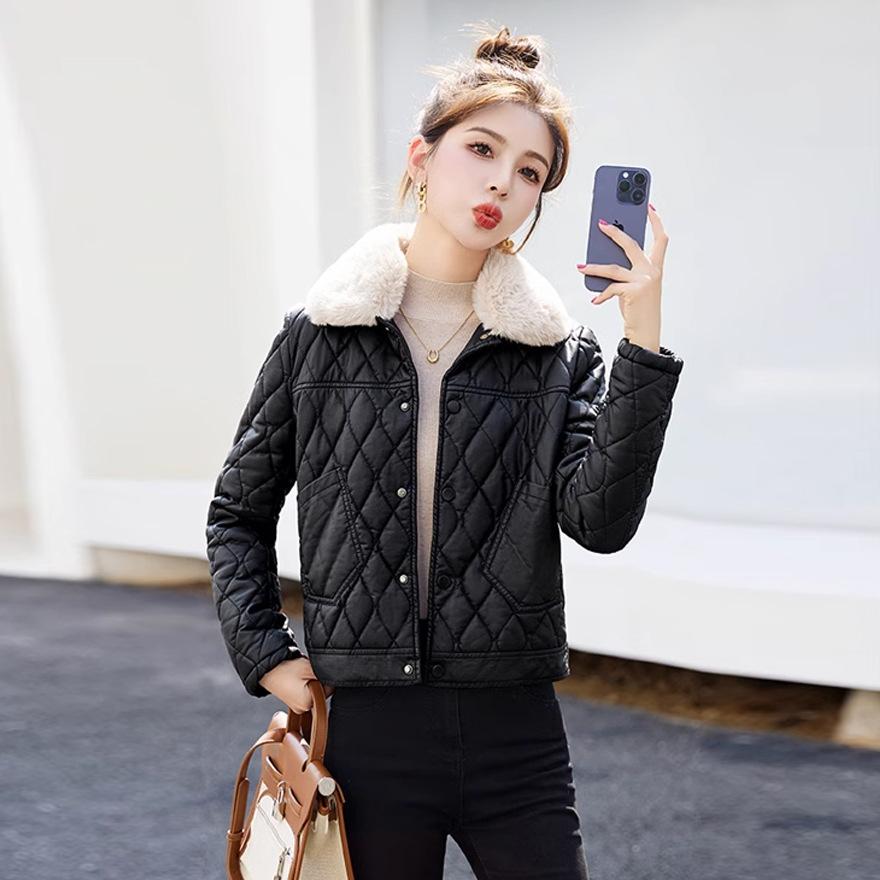 

Женская кожаная куртка осенне-зимняя короткая новая приталенная и тонкая универсальная бархатная толстая кожаная хлопковая куртка XXXL чёрный