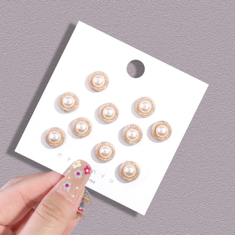 Trousers Are Rolled Edge Stickers, Pants Are Rolled Edge Fixed, Invisible Hidden Buttons Are Closed, and Seam-free Buttons Are Available.