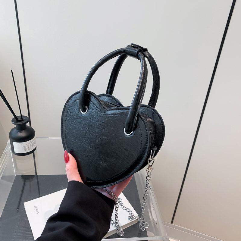 

2024 новая яркая тканевая кожаная глянцевая зеркальная сумка Love маленькая модная мини-трендовая сумка через плечо женская сумка чёрный