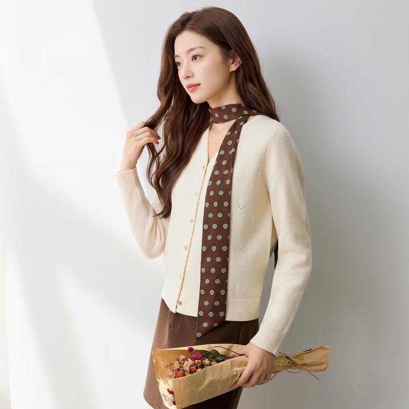 Sancai Women's V-Neck Long Sleeve Knit Cardigan