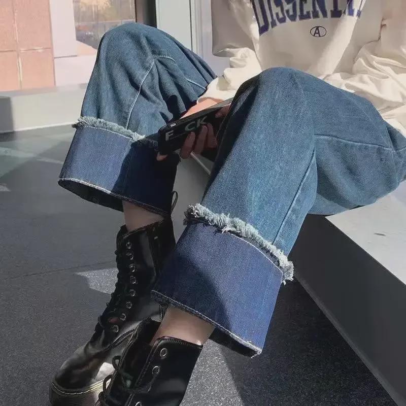 Women's Retro High-Waist Denim Pants - Fashionable Loose Fit with Contrast Rolled Hem. Perfect for Spring and Autumn.