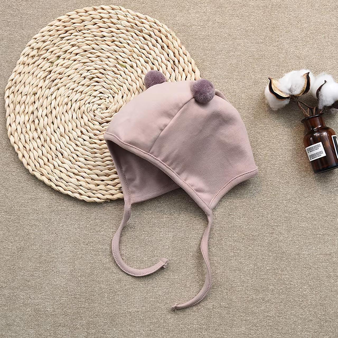 

Милая маленькая шапочка-помпон для малыша, однотонная, для новорожденного мальчика или девочки, с защитой ушей, весенне-осенняя, для младенца, малыша, на завязках, теплая шапочка-бини хаки