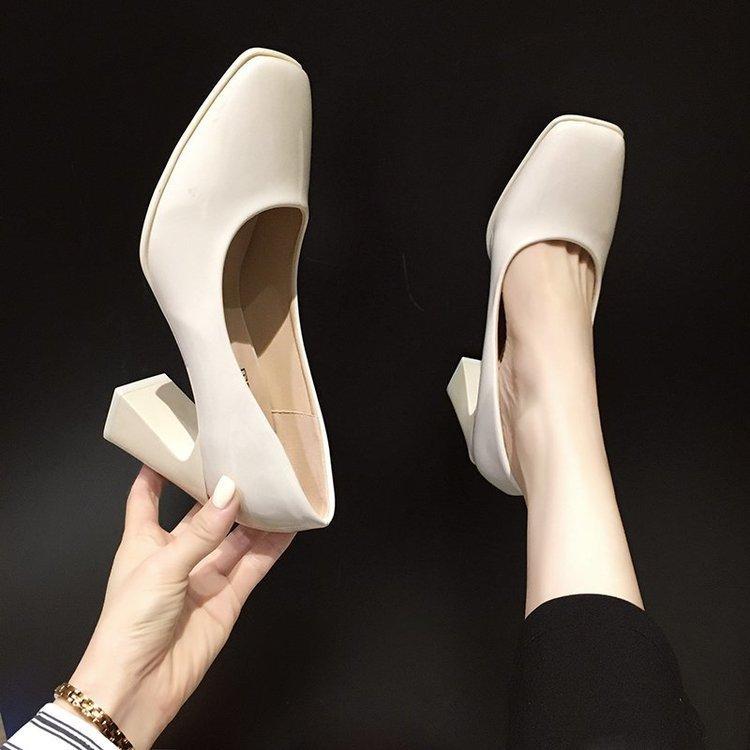 Summer square head single shoes female celebrity patent leather high heels thick heel pedicure shallow mouth foot cover professional shoes