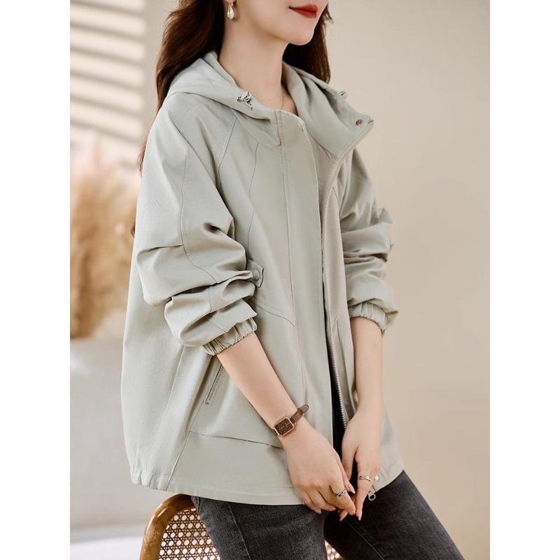 Loose Windbreaker Jacket for Middle Aged Women Fashionable Spring Autumn Hooded Casual Coat