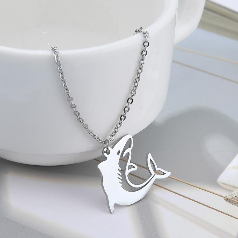 Cute Stainless Steel Dolphin Necklace Pendant Sea Animal Charms Ocean Beach Summer Jewelry for Women Dolphin Pendant Necklace