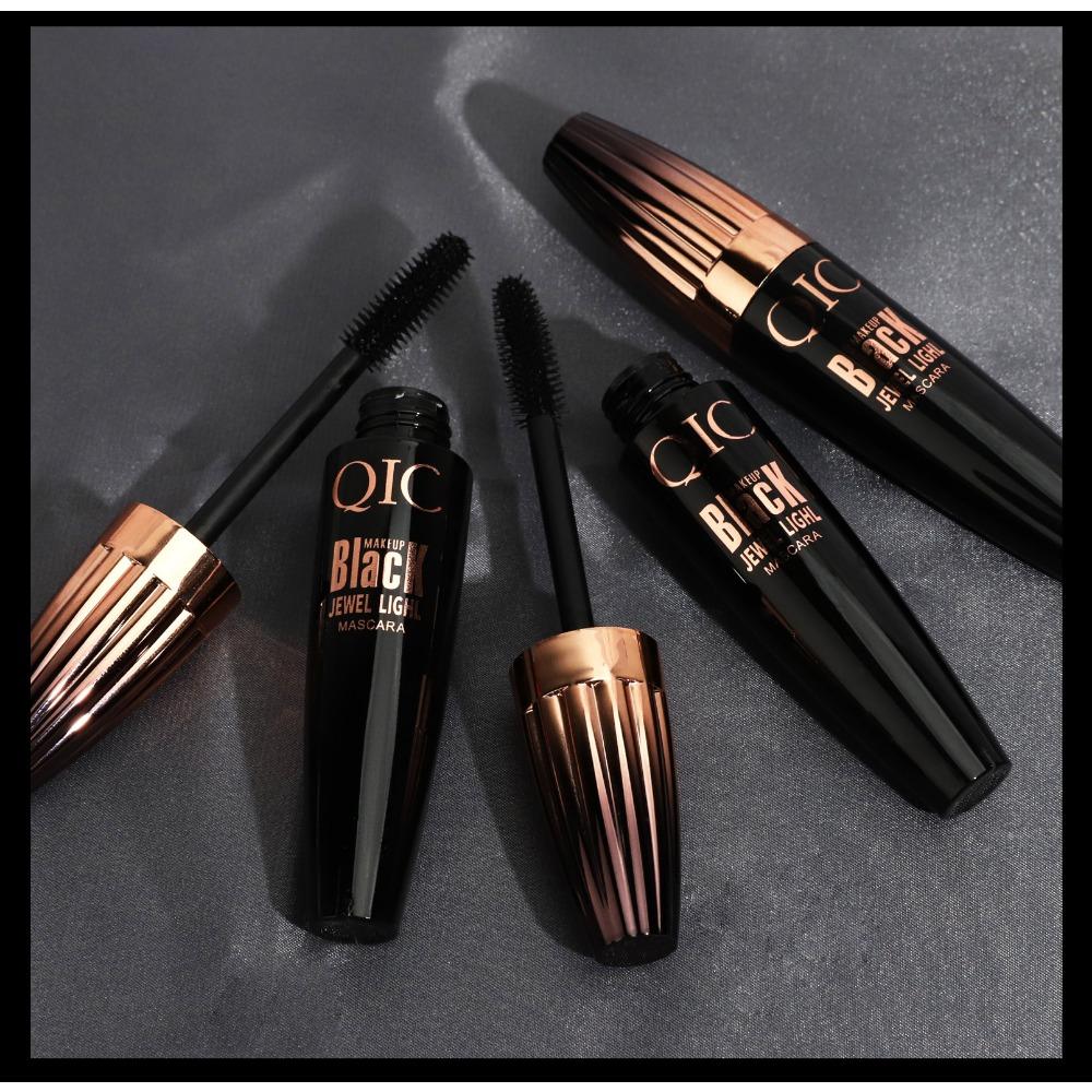 QIC Plumb 4D Mascara Slender and Thick Curls Without Blooming Waterproof Waterproof