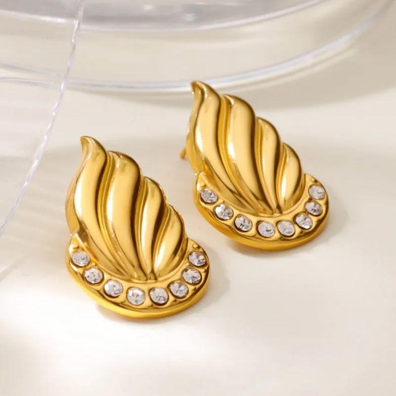 Free Shipping Luxury Cubic Zirconia Fire Stud Earring for Women Stainless Steel Piercing Earring 2025 Fashion Wedding Zircon