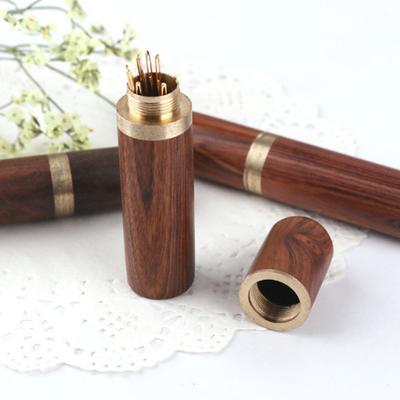 Ruční šicí jehly Jehly z oceli s velkým očkem s úložným pouzdrem Jehly pro snadné navlékání Dárek pro starší milovníky šití