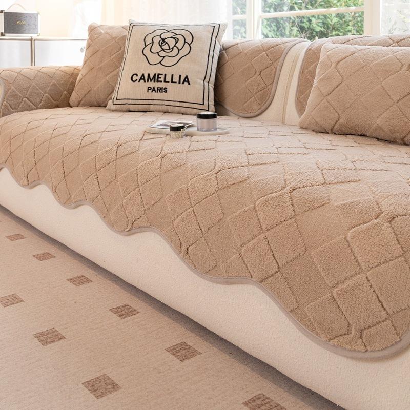 Irregular Flannel Sofa Cushion Dustproof Wear-Resistant Thickened Plush Diamond Lattice Seat Covers Fleece Velvet Sofa Slipcover 70x70cm 1pc