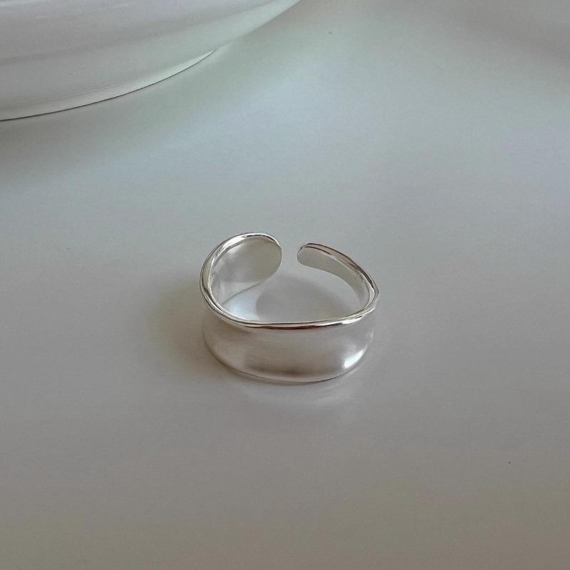 925 Sterling Silver Retro Plain Silver Ring for Women Does Not Fade, Light Luxury, High-end Sense, Versatile Opening Fashion Personality Ring