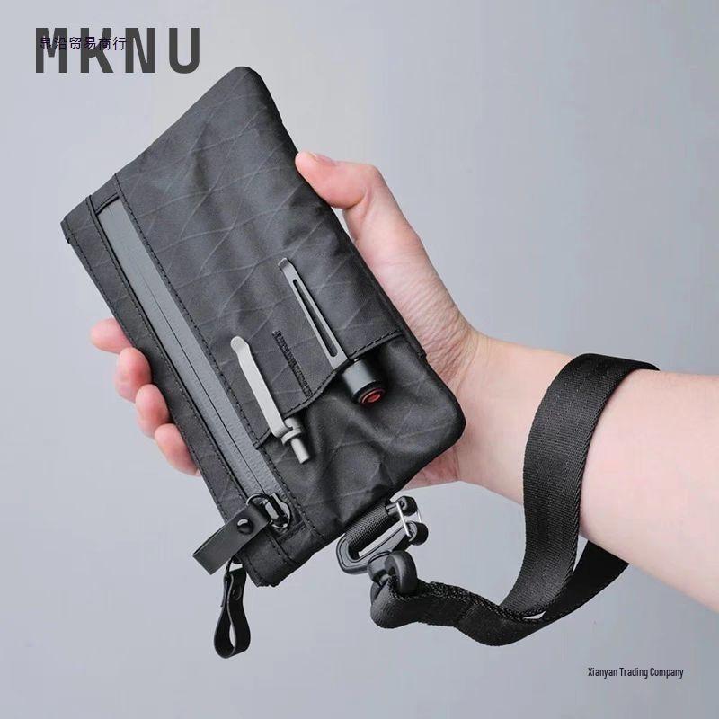 Multifunktionale Outdoor-Kartenhülle und Handytasche für Herren mit Münzfach und Schlüsseletui