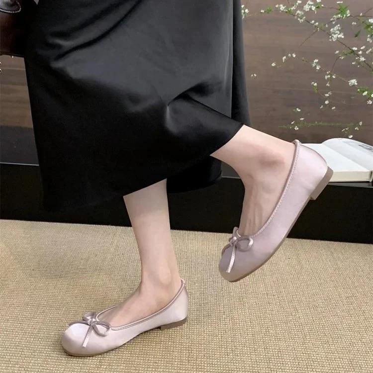 Fashion Fashion Silk Women Ballet Flats Shoes Luxury Designer Shallow Female Round Toe Butterfly-Knot Ladies Slides Shoes