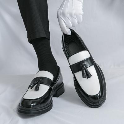 Frühling Neue Plateau Quasten Slipper Herren Schwarz und Weiß Hochzeitsfeier Freizeitschuhe Formelle Geschäftsschuhe Slipper Lederschuhe