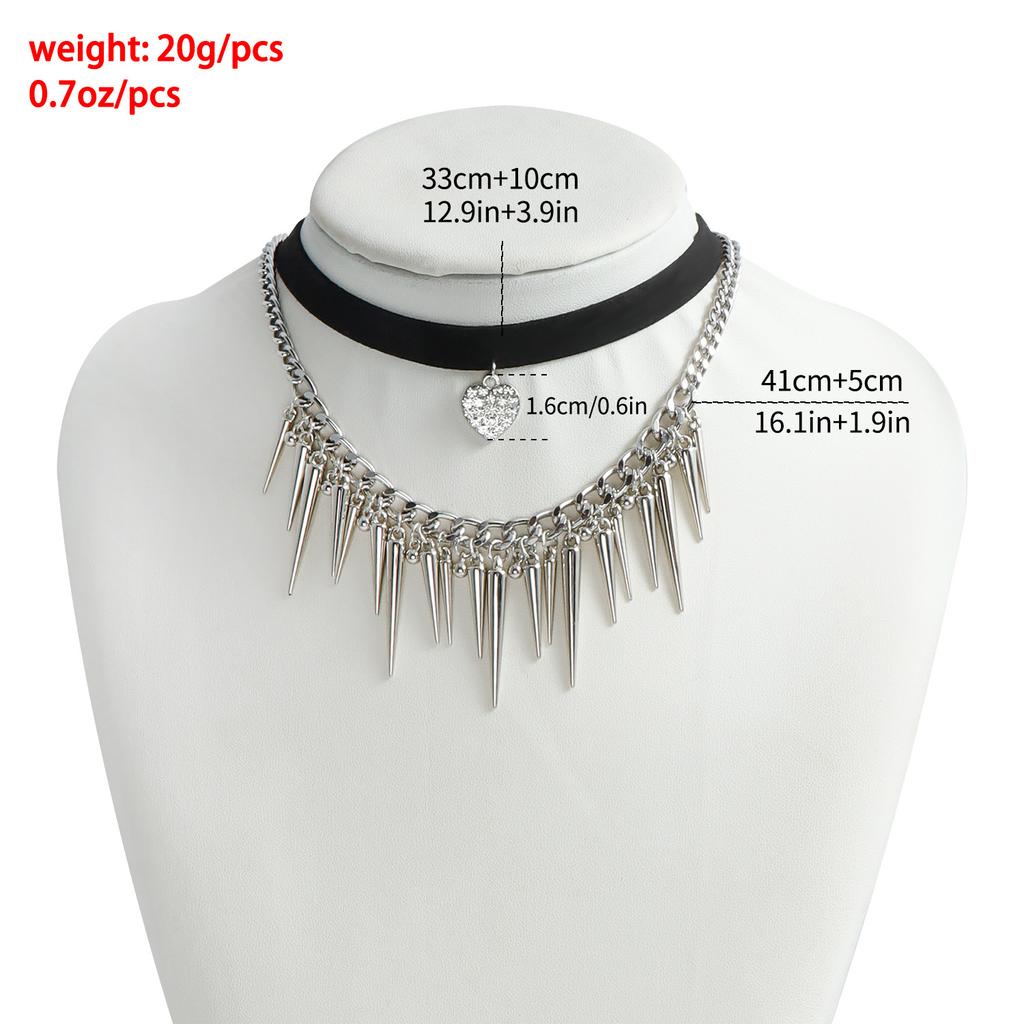 Heart Pendant Punk Tapered Rivet Collarbone Chain Necklace Y2k Girl Jewelry Accessories