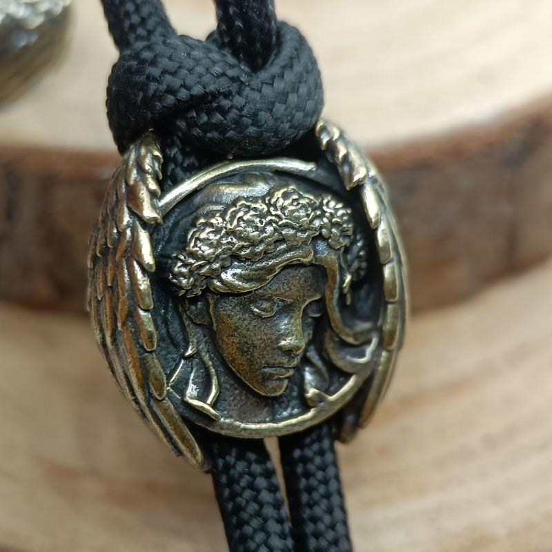 1pcs Vintage Brass 4mm Hole Wings Guardian Beauty Keychain Pendant Backpack Pendant Vintage Brass Crafts Classic Brass Vintage Brass Crafts Miniature