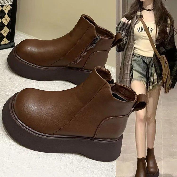 Soft leather thick-soled short boots, new big-headed muffin bottom in autumn and winter, retro small boots with velvet.