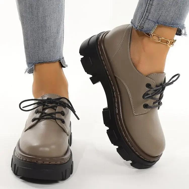 Fashion 2024 New British Style Thick Bottom Winter Warm Girl's Shoes Women's Autumn and Winter Black Leather Shoes Oversized Shoes